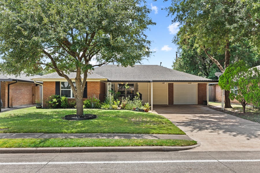 Property photo for 5005 W 43rd Street, Houston, TX