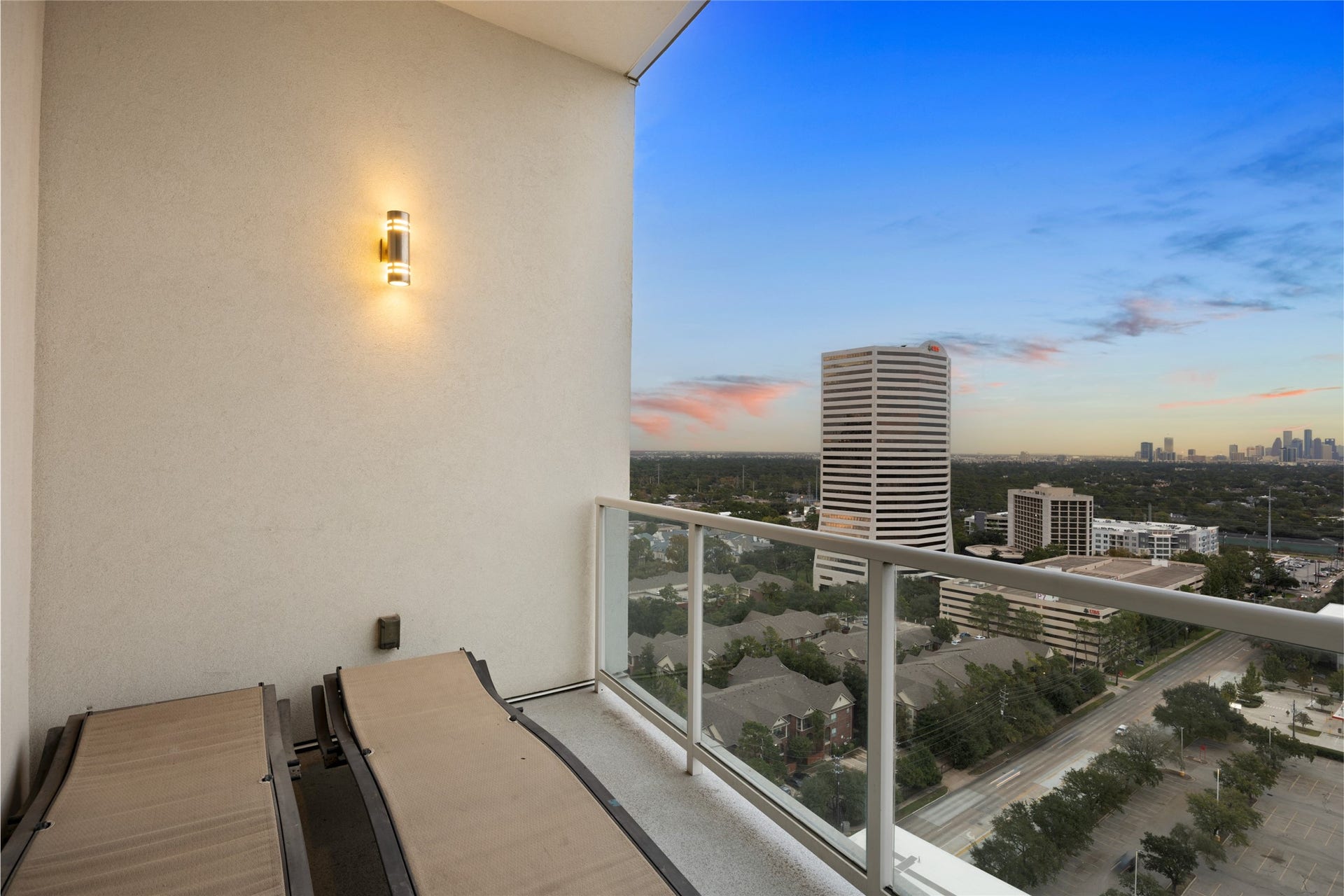 4521 San Felipe Street, #1903, Houston, TX 77027 4521 San Felipe Street, #1903, Houston, TX 77027