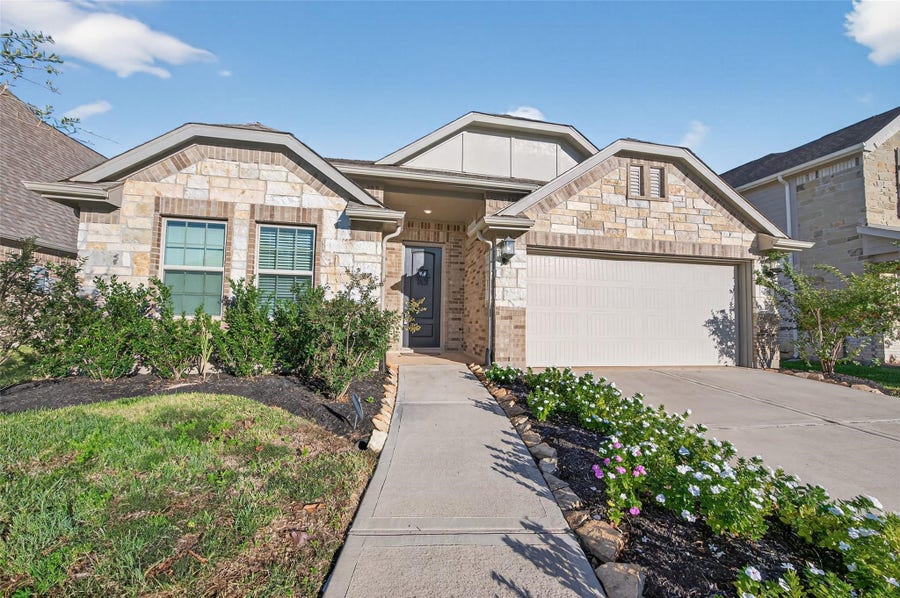 Property photo for 8831 Morning Glow Drive, Missouri City, TX