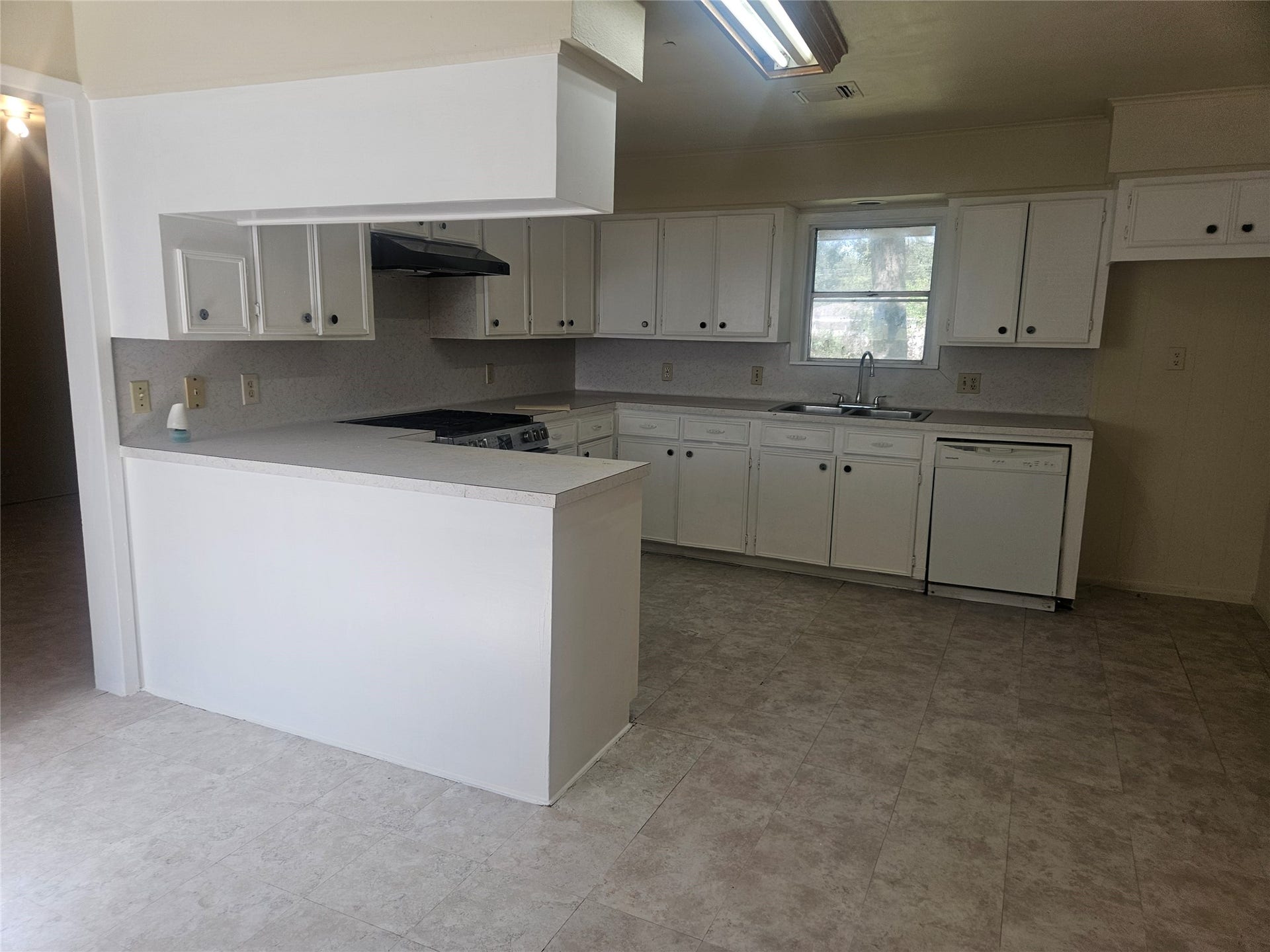 1219 Bernard Avenue, Rosenberg, TX 77471