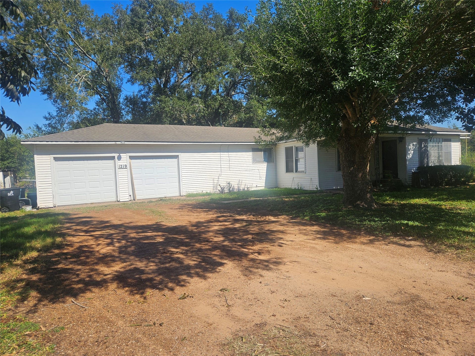 1219 Bernard Avenue, Rosenberg, TX 77471