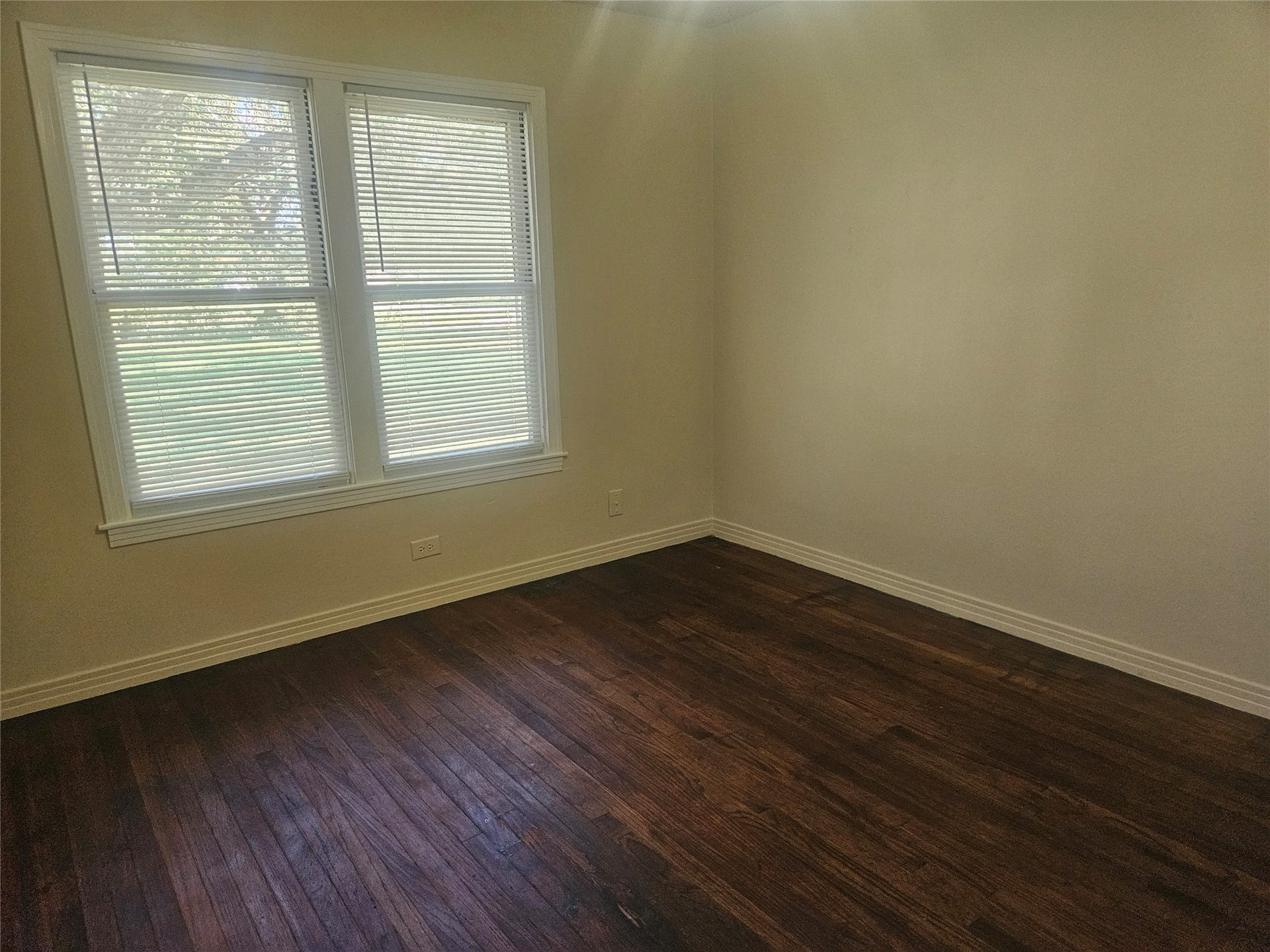 1219 Bernard Avenue, Rosenberg, TX 77471