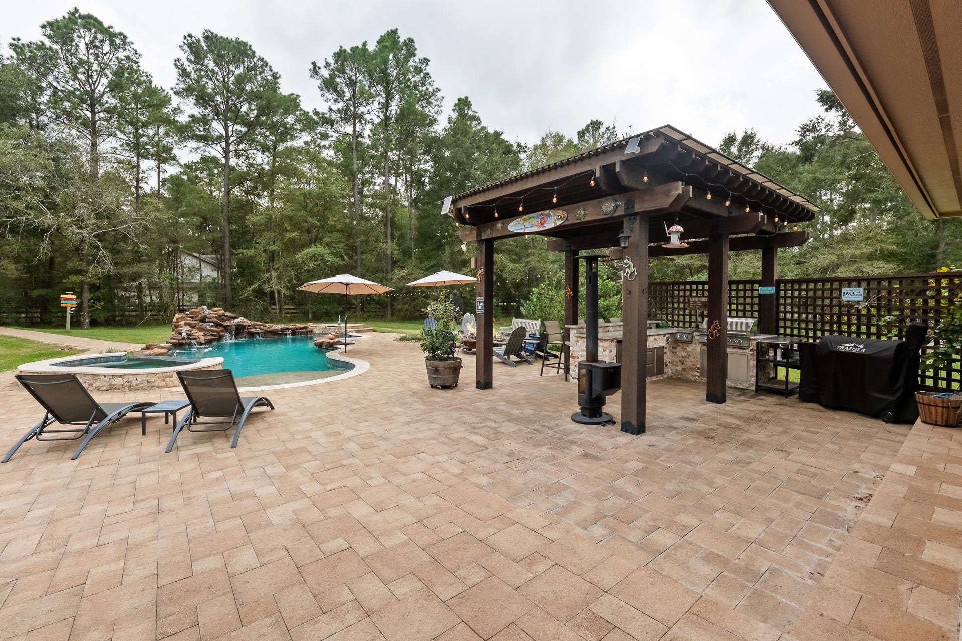 1702 Country Creek Court, Magnolia, TX 77354 1702 Country Creek Court, Magnolia, TX 77354