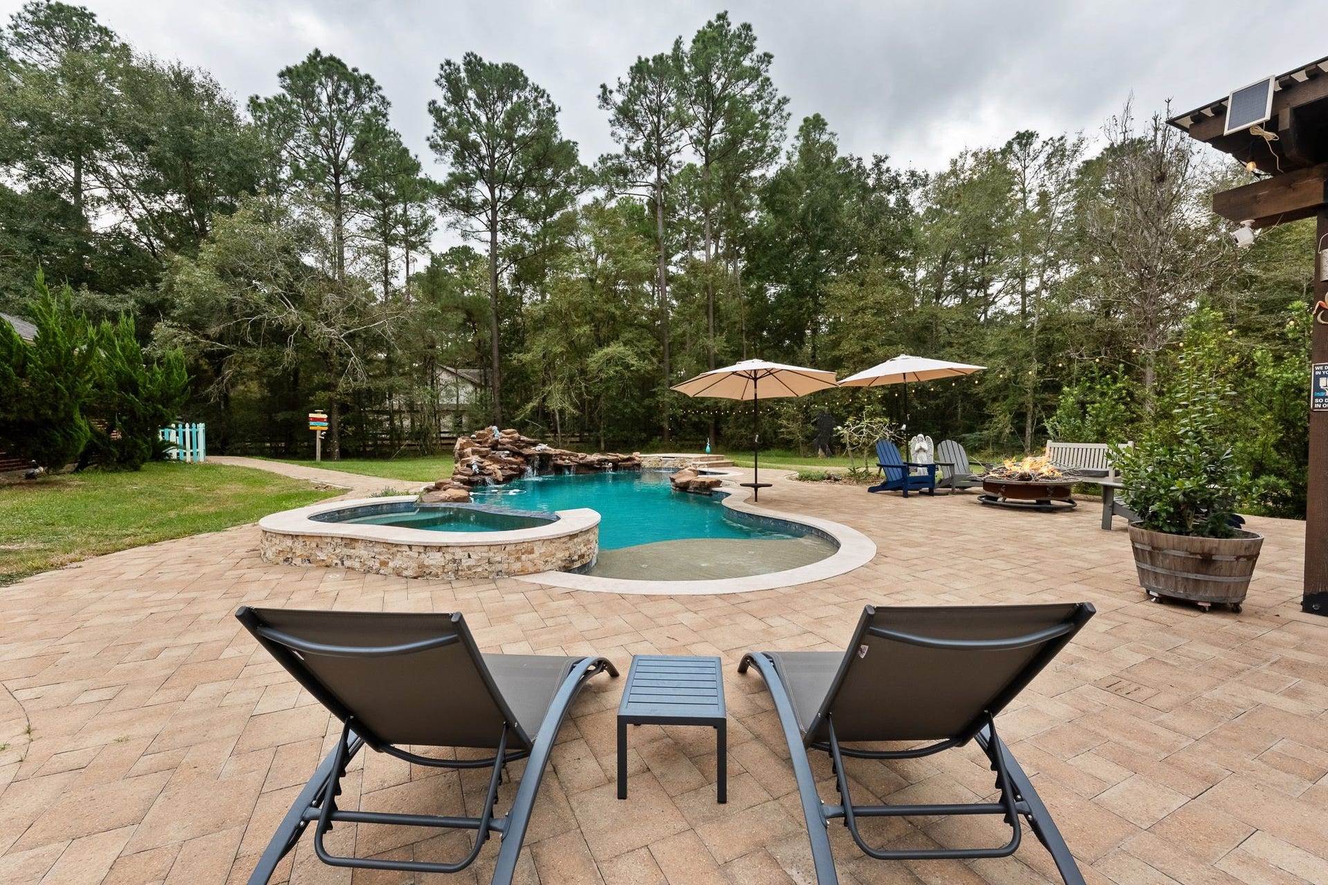 1702 Country Creek Court, Magnolia, TX 77354 1702 Country Creek Court, Magnolia, TX 77354