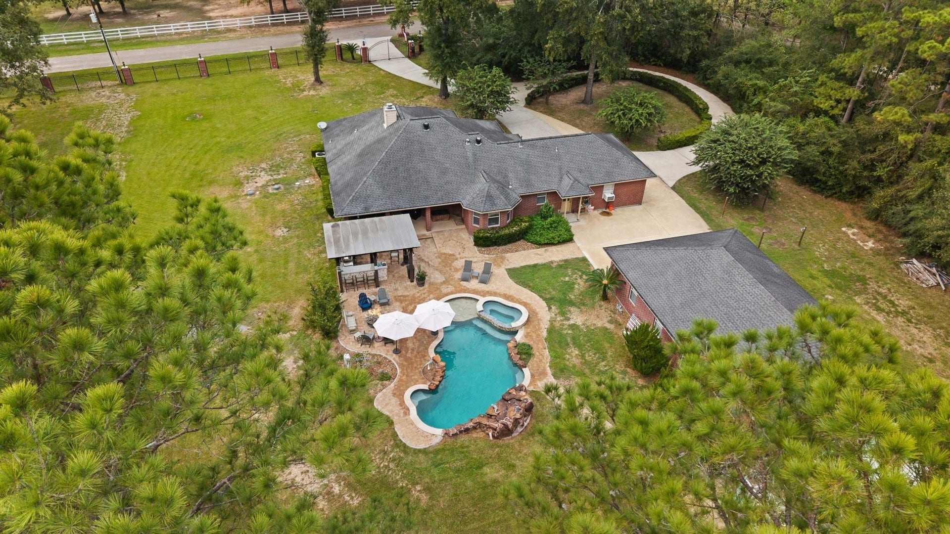 1702 Country Creek Court, Magnolia, TX 77354 1702 Country Creek Court, Magnolia, TX 77354