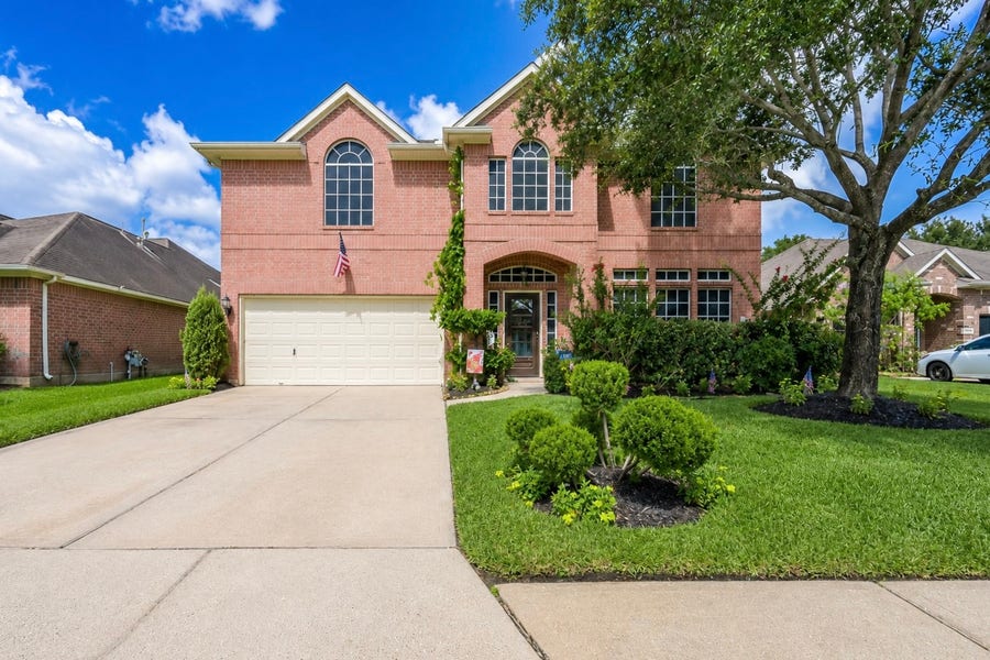 Property photo for 19119 Poplar Trails Lane, Tomball, TX