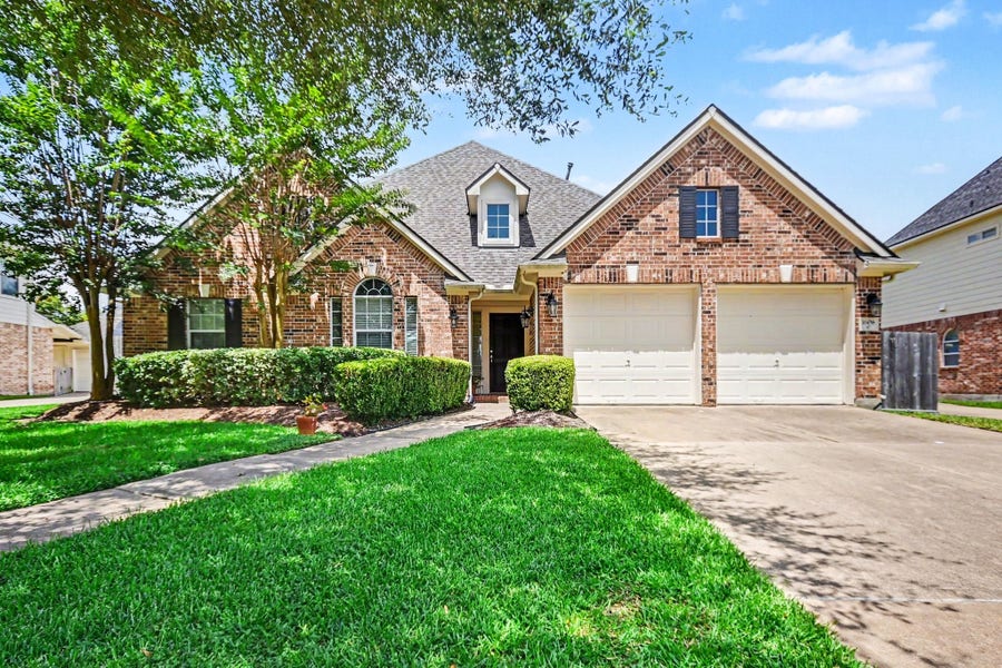 Property photo for 1608 Calico Canyon Lane, Pearland, TX