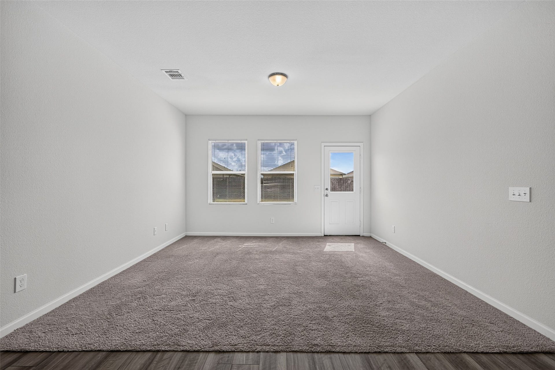 980 Blue Beech Lane, Brookshire, TX 77423 Living Room