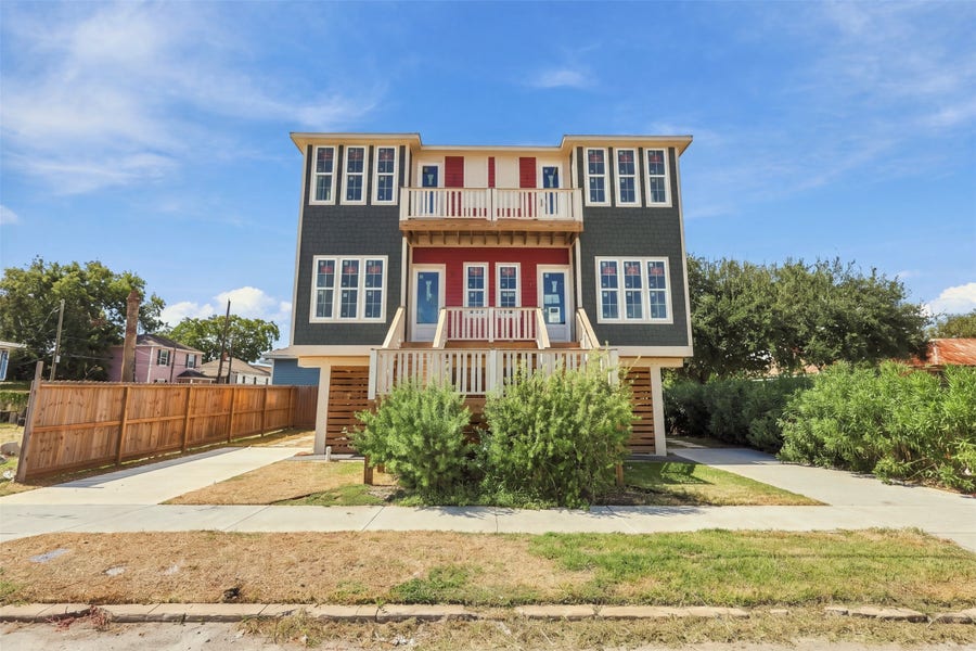 Property photo for 1201 28th Street, Galveston, TX