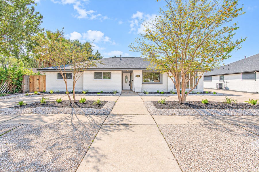 Property photo for 7623 Braes Meadow Drive, Houston, TX