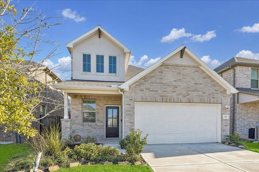 Property photo for 756 Lake Lacosta Dr, Katy, TX