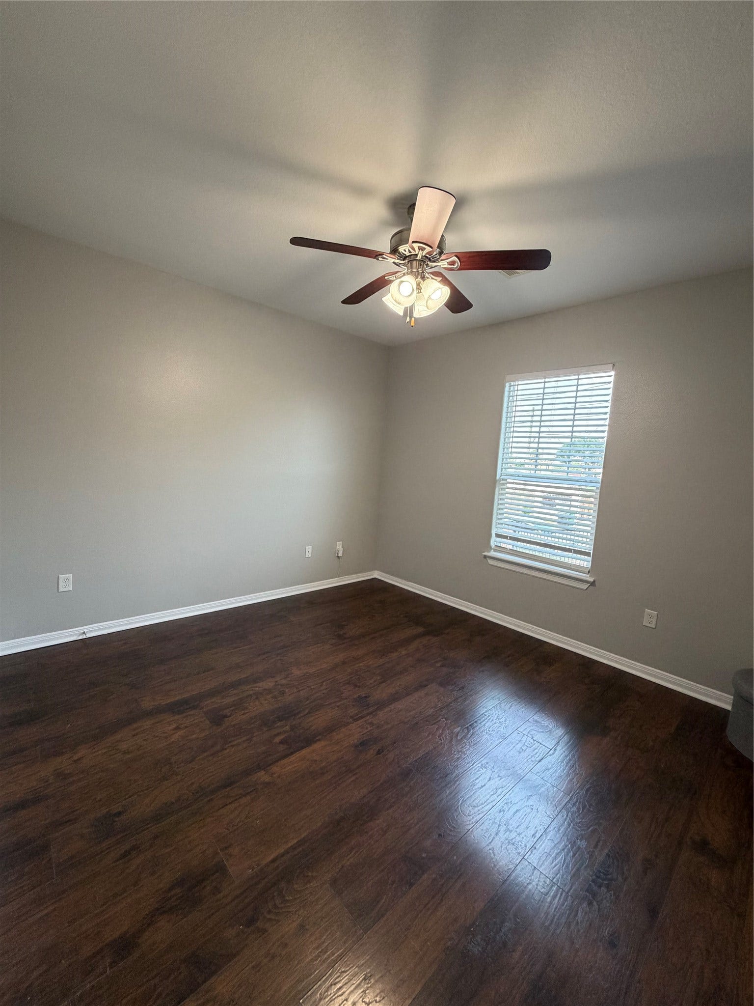 1130 10th Street, Dickinson, TX 77539 1130 10th Street, Dickinson, TX 77539