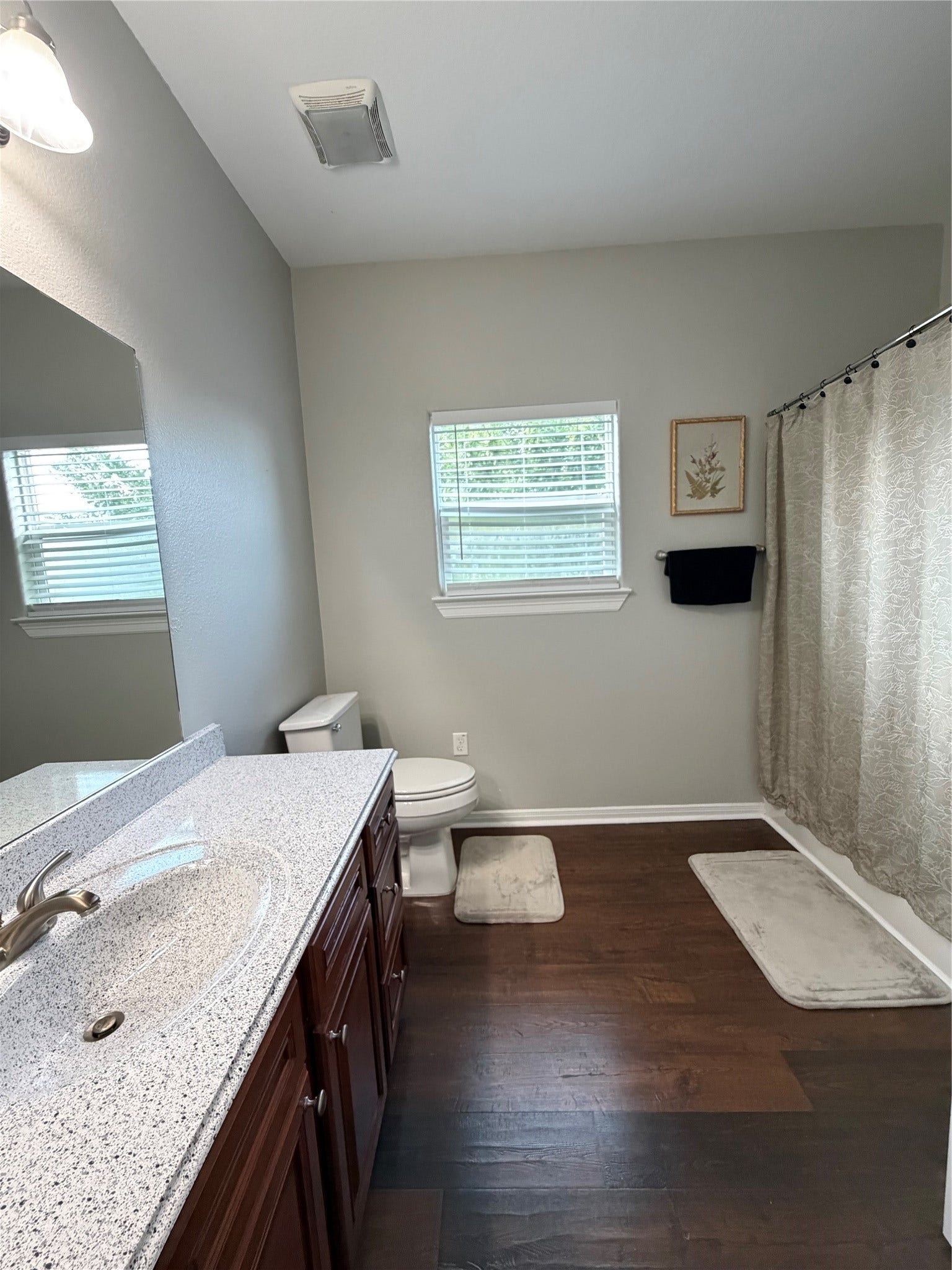 1130 10th Street, Dickinson, TX 77539 1130 10th Street, Dickinson, TX 77539