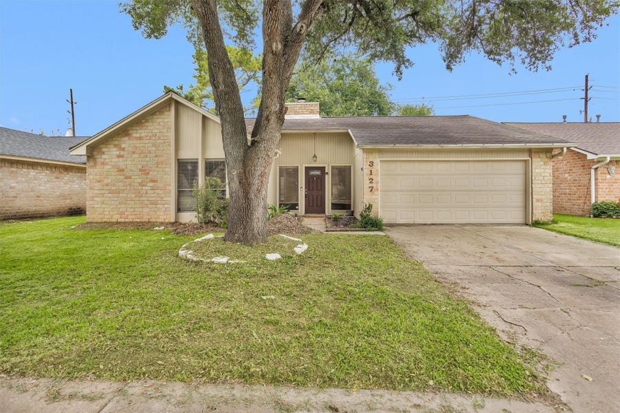 Property photo for 3127 Wagon Trail Drive, Sugar Land, TX