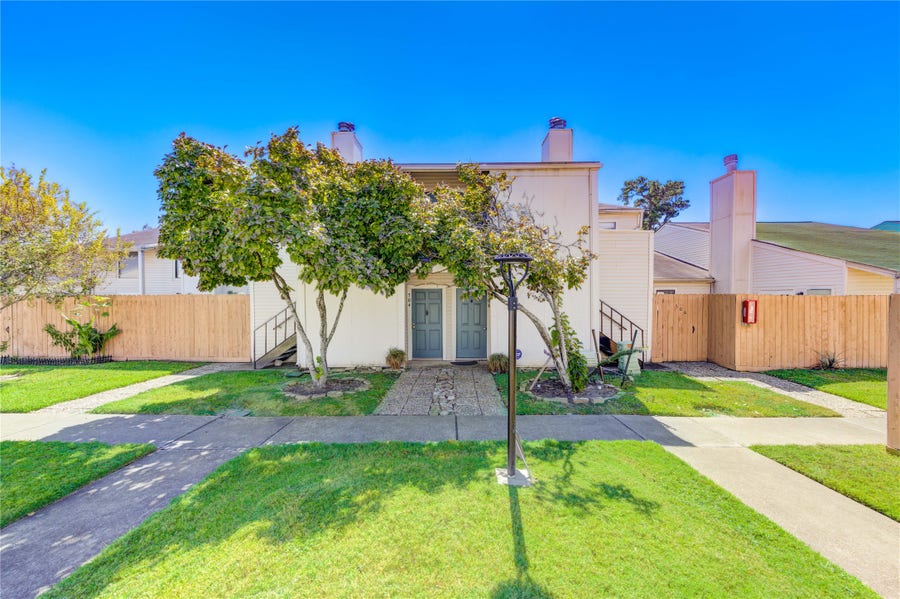 Property photo for 6401 Deihl Road, #505, Houston, TX