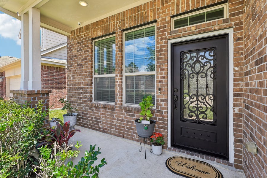 Property photo for 6110 Carpenters Cove Lane, Houston, TX