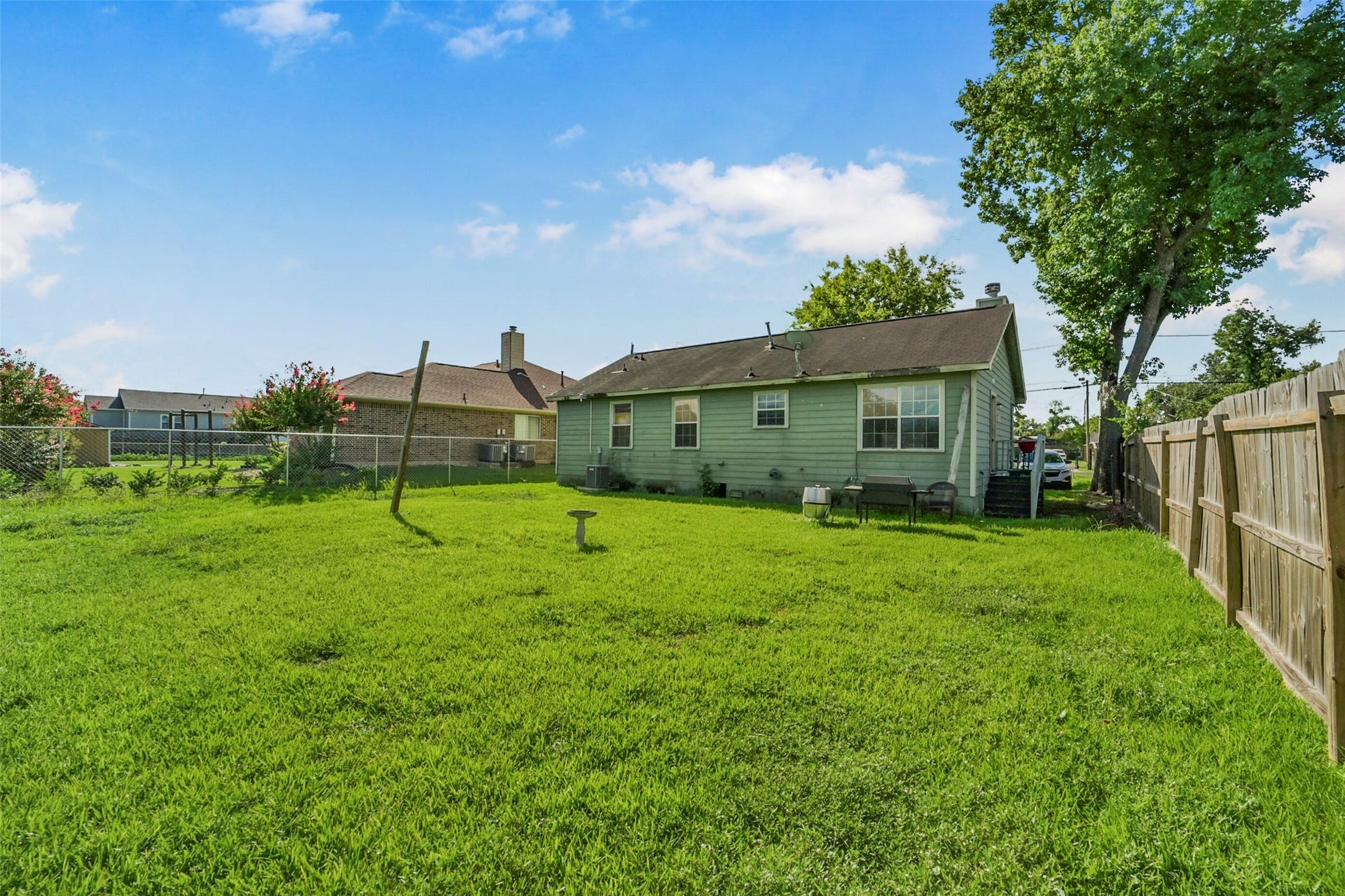 3421 Hardie Street, Houston, TX 77026 3421 Hardie Street, Houston, TX 77026