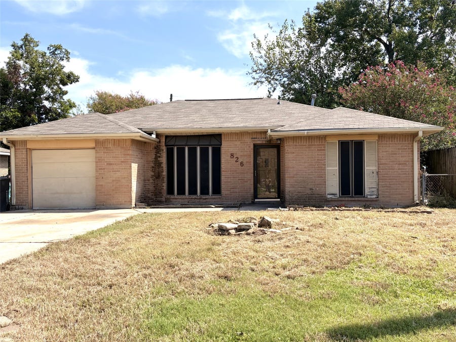 Property photo for 826 Deerpass Drive, Channelview, TX
