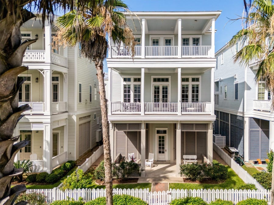 Property photo for 802 Beachtown Passage, Galveston, TX