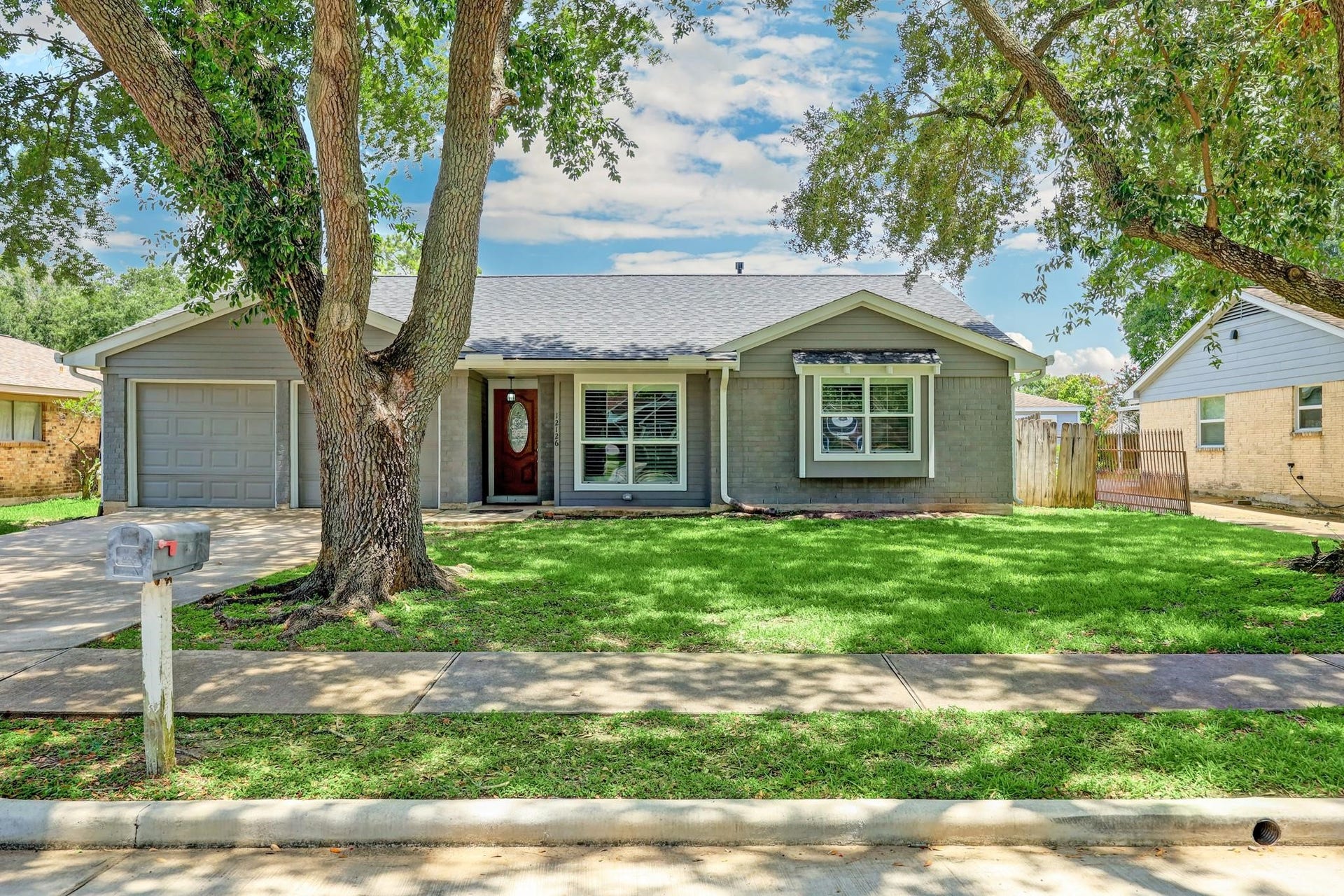 12126 Meadowhollow Drive, Stafford, TX 77477 12126 Meadowhollow Drive, Stafford, TX 77477