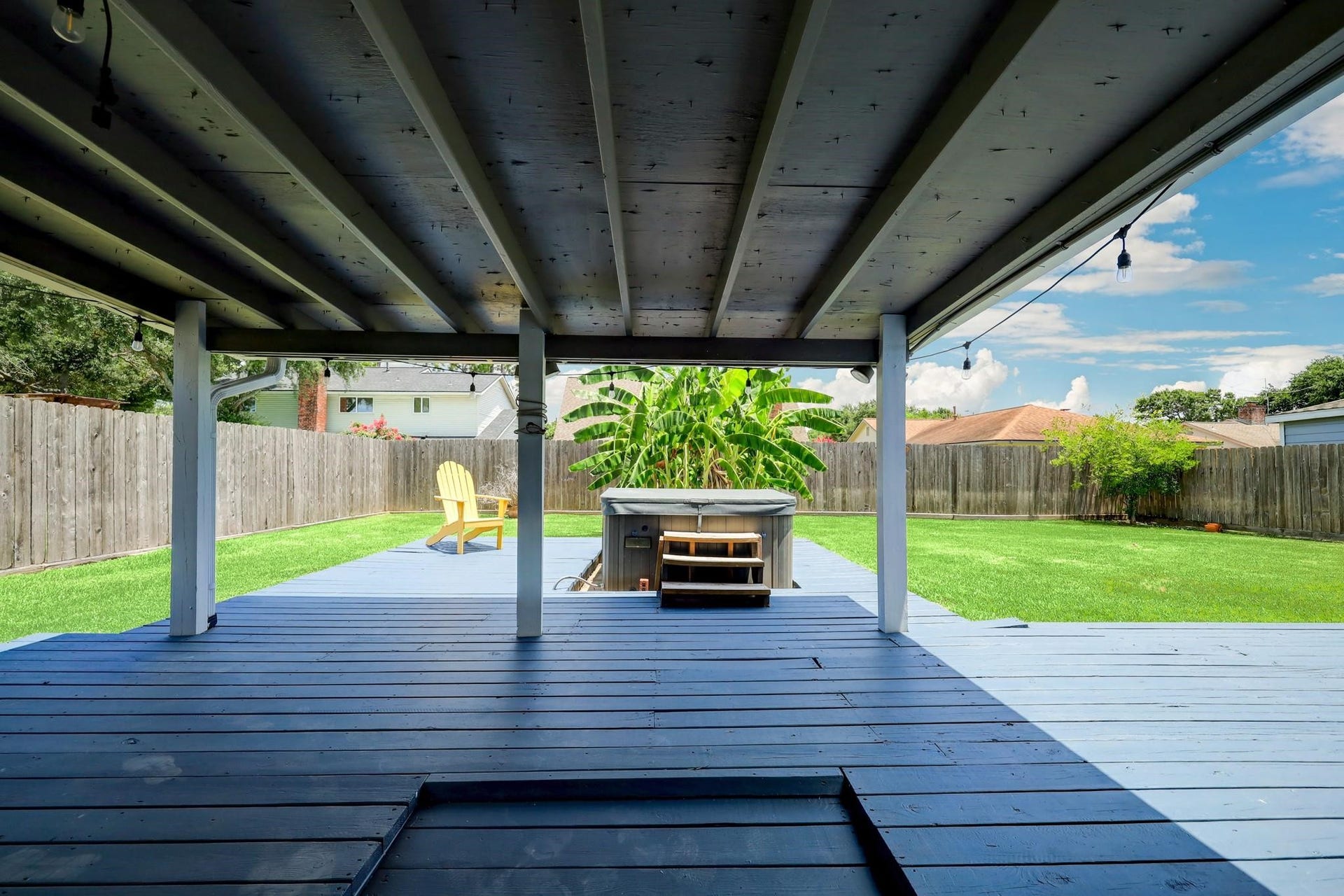 12126 Meadowhollow Drive, Stafford, TX 77477 12126 Meadowhollow Drive, Stafford, TX 77477
