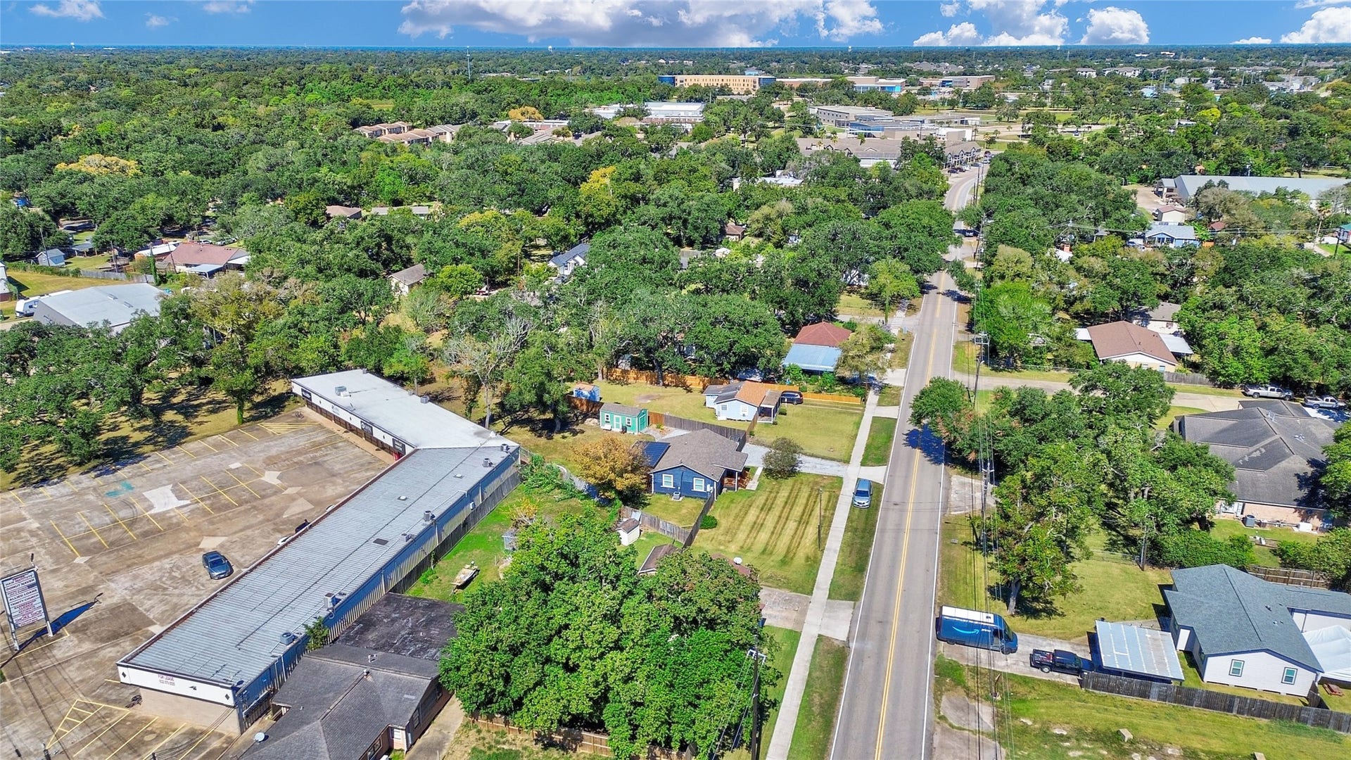 428 S Lazy Lane, Clute, TX 77531 428 S Lazy Lane, Clute, TX 77531
