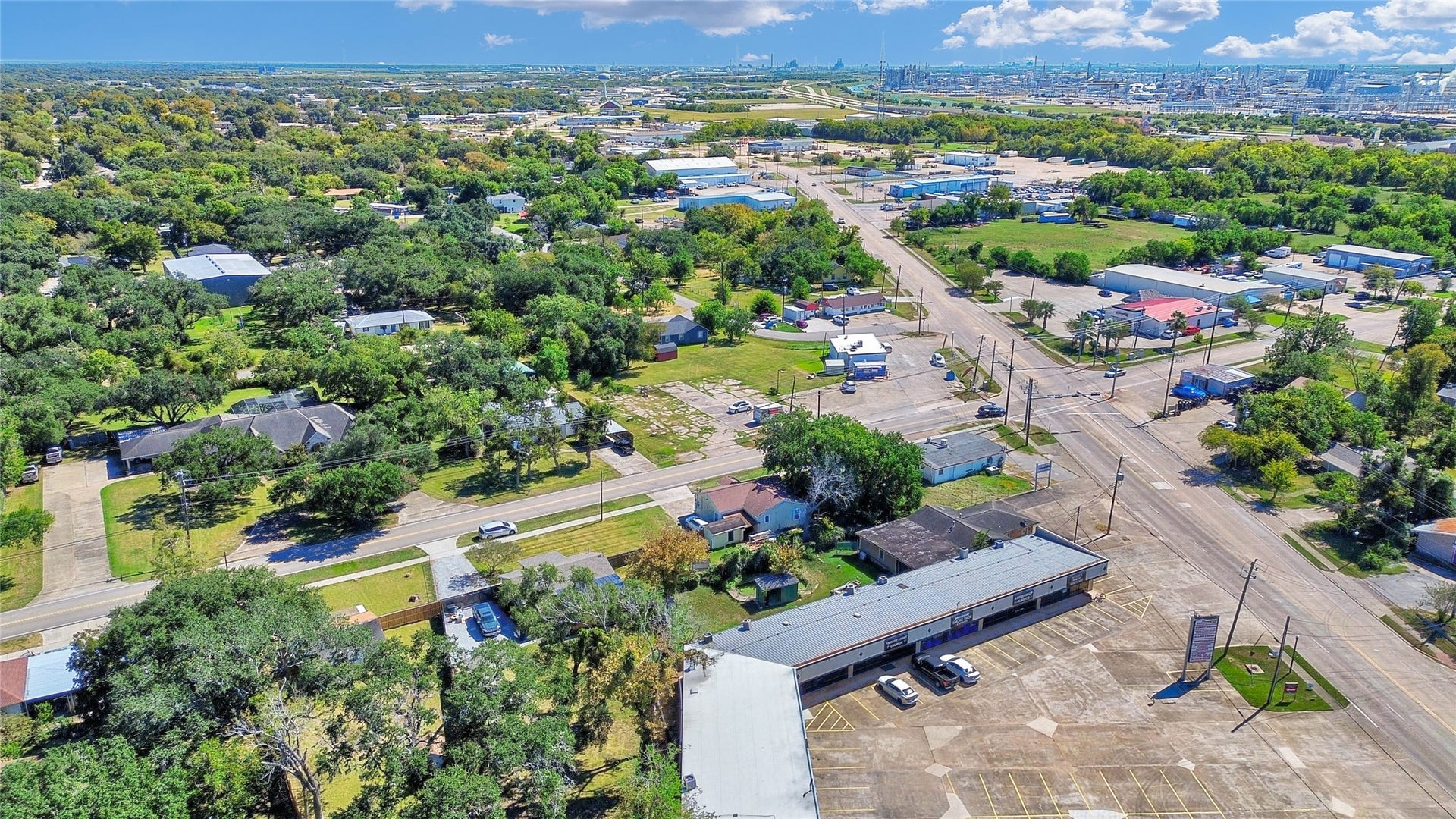 428 S Lazy Lane, Clute, TX 77531 428 S Lazy Lane, Clute, TX 77531