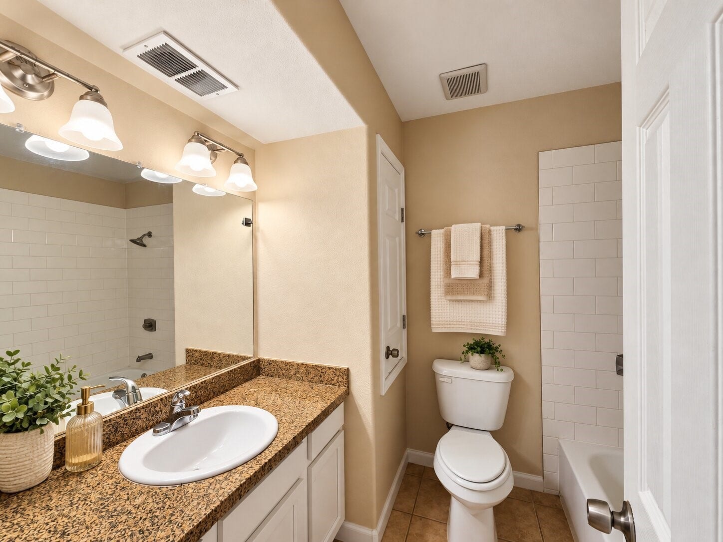 17401 Red Oak Drive, #100, Houston, TX 77090 *VIRTUALLY STAGED*