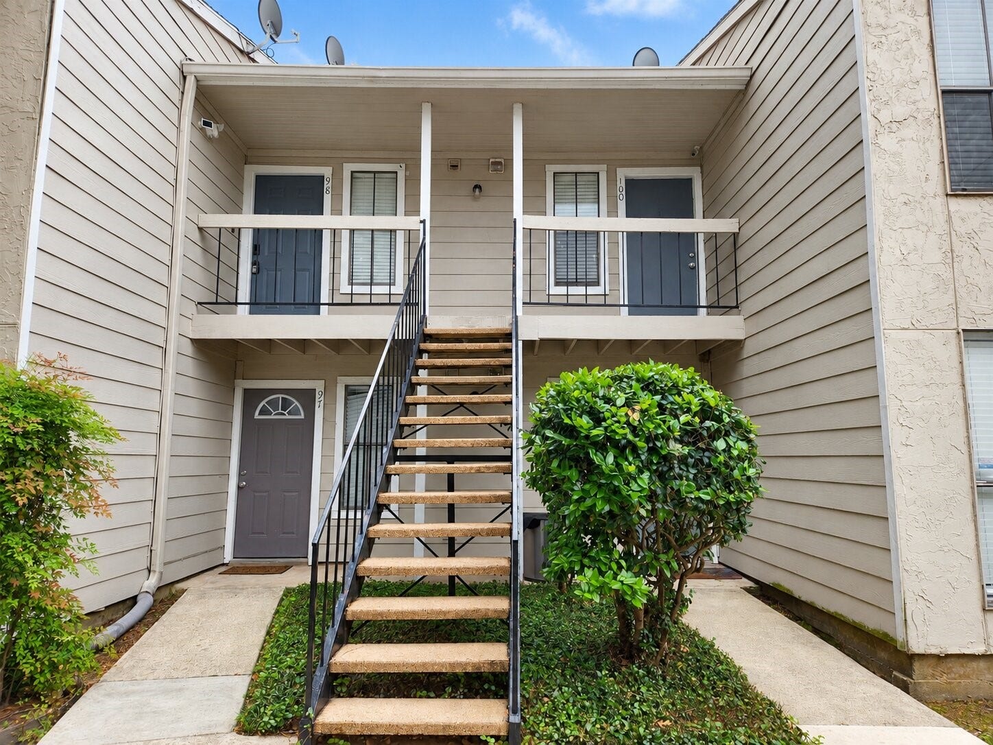 17401 Red Oak Drive, #100, Houston, TX 77090 17401 Red Oak Drive, #100, Houston, TX 77090