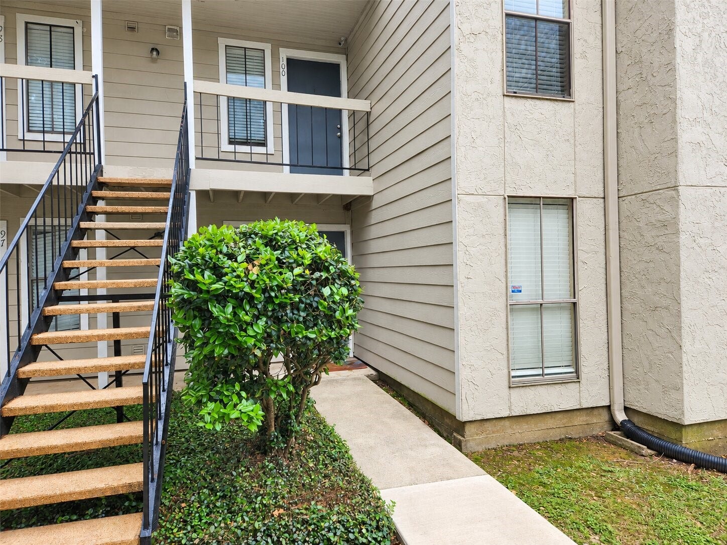 17401 Red Oak Drive, #100, Houston, TX 77090 17401 Red Oak Drive, #100, Houston, TX 77090
