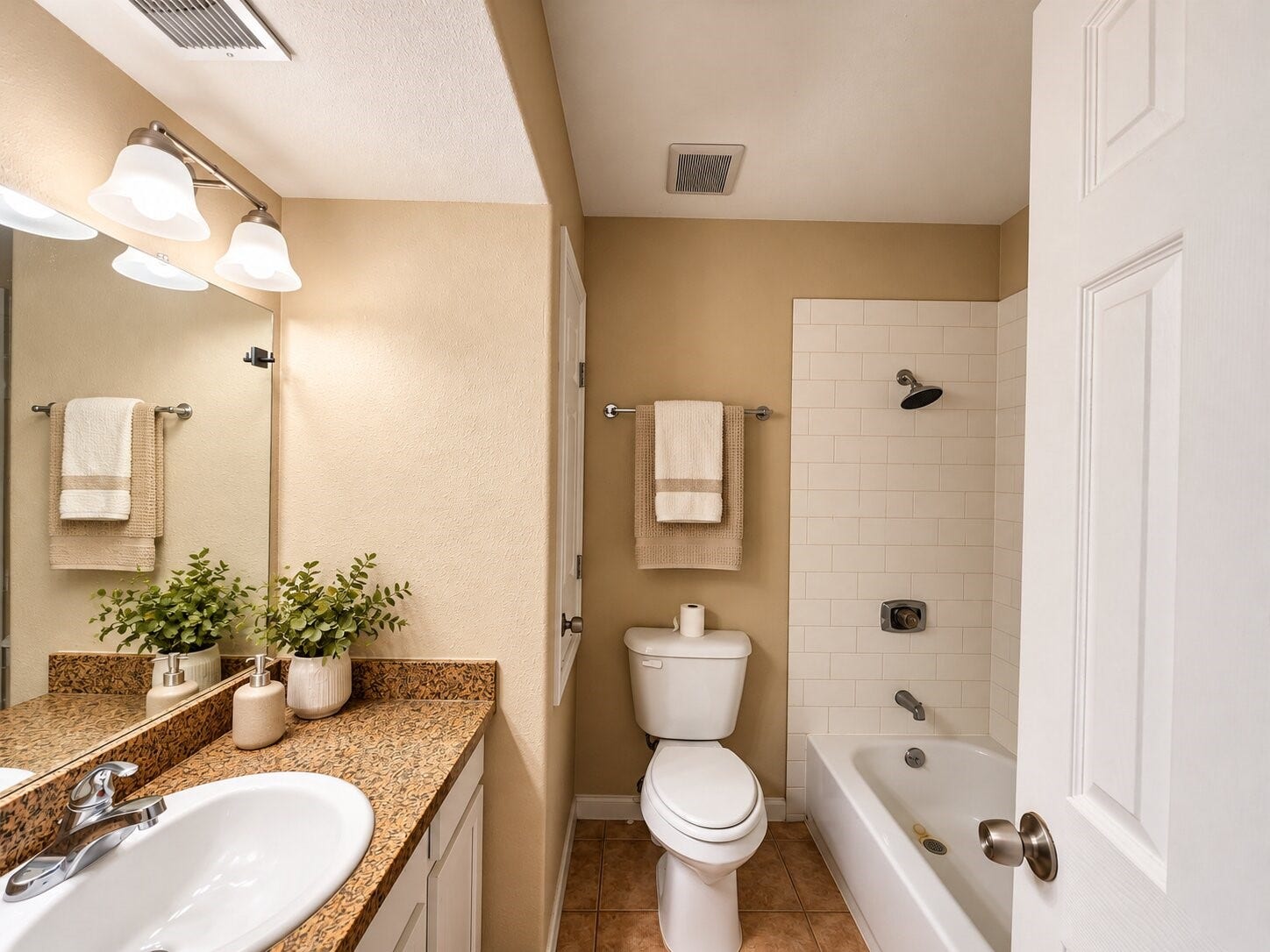17401 Red Oak Drive, #100, Houston, TX 77090 *VIRTUALLY STAGED*