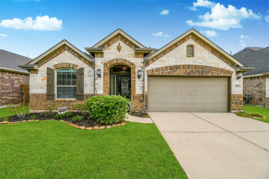 Property photo for 3033 Kathryn Oaks Lane, Spring, TX