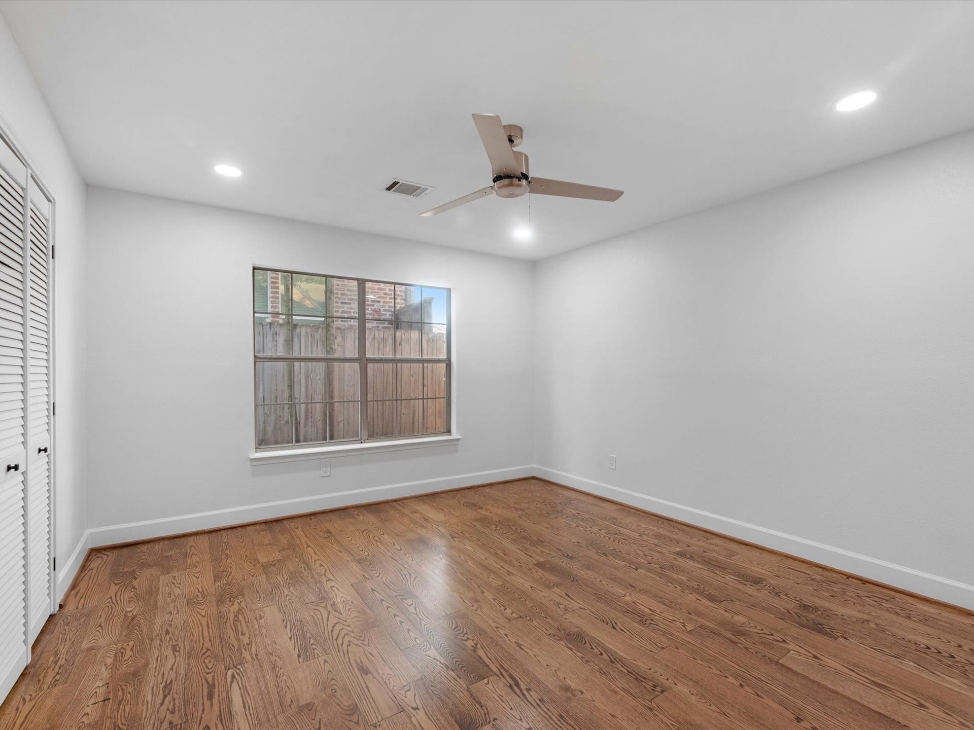 3210 Elmridge Street, Houston, TX 77025 3210 Elmridge Street, Houston, TX 77025