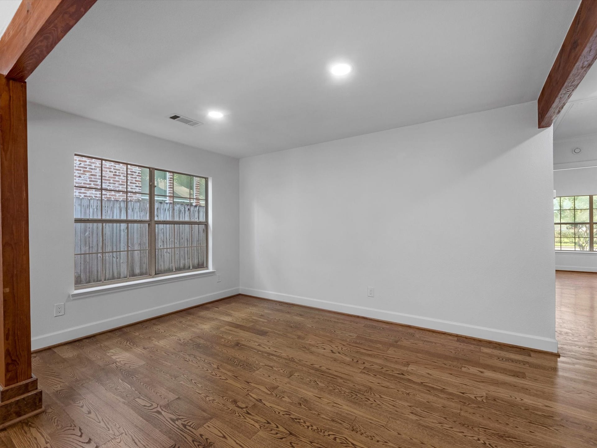 3210 Elmridge Street, Houston, TX 77025 3210 Elmridge Street, Houston, TX 77025