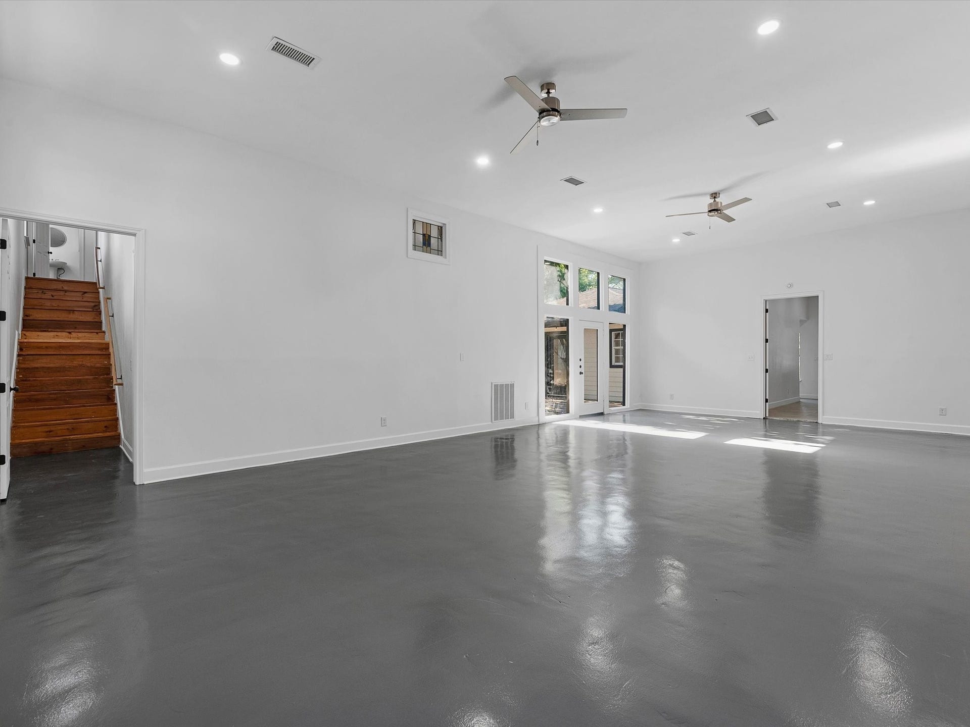 3210 Elmridge Street, Houston, TX 77025 3210 Elmridge Street, Houston, TX 77025