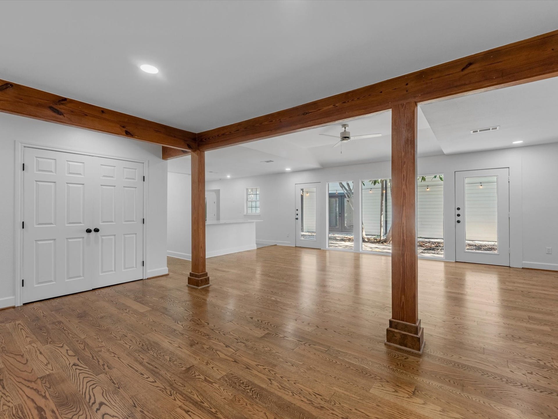 3210 Elmridge Street, Houston, TX 77025 3210 Elmridge Street, Houston, TX 77025