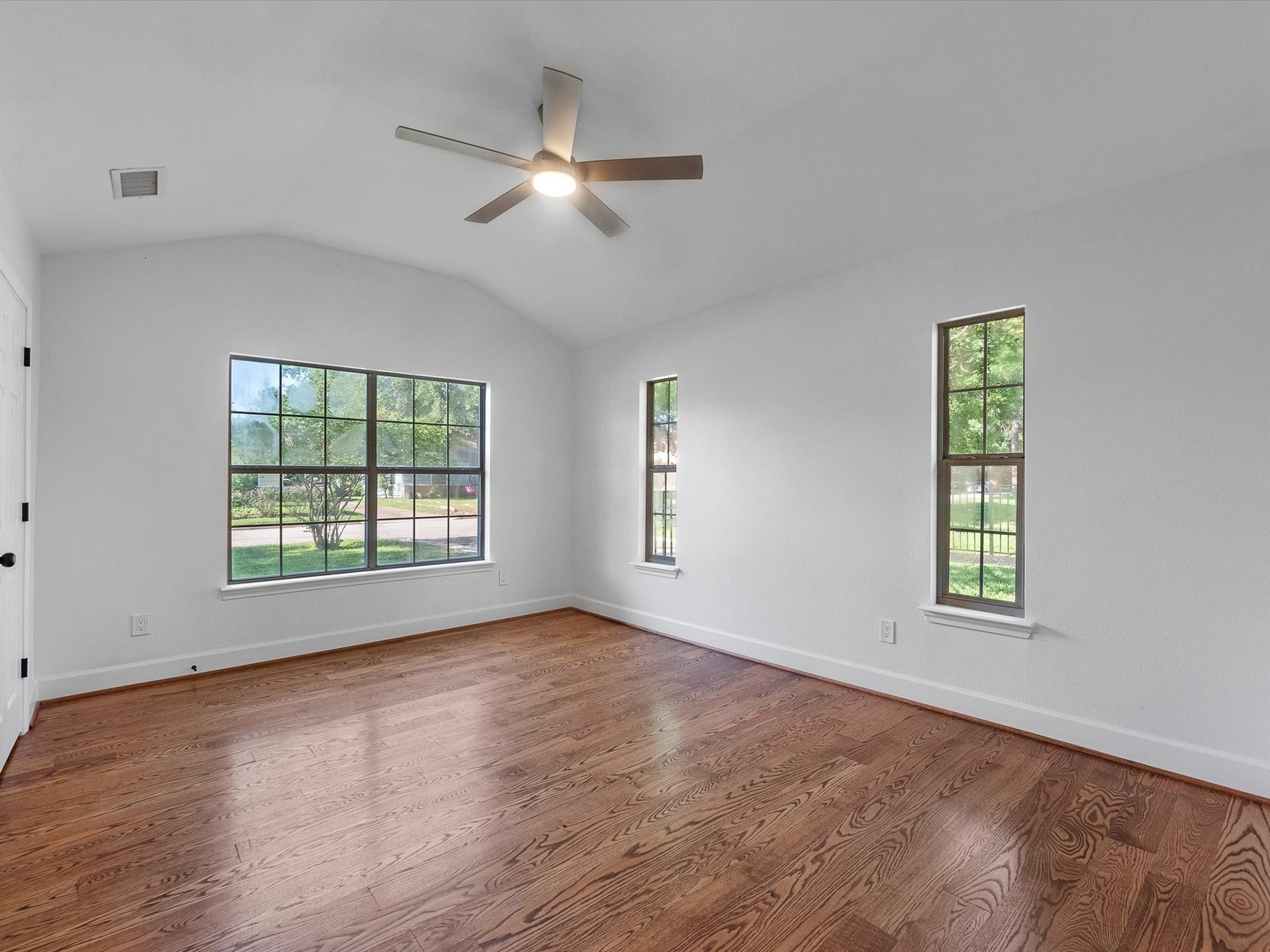 3210 Elmridge Street, Houston, TX 77025 3210 Elmridge Street, Houston, TX 77025