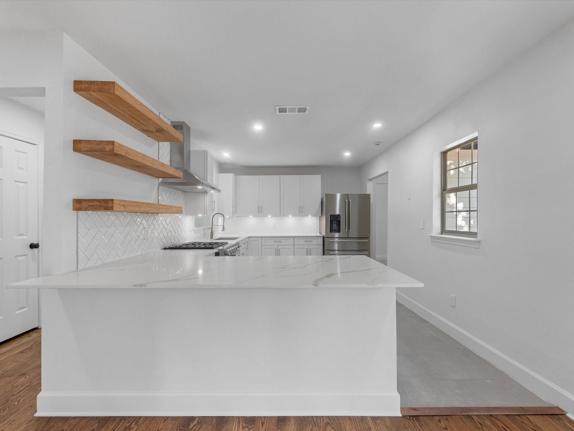 3210 Elmridge Street, Houston, TX 77025 3210 Elmridge Street, Houston, TX 77025