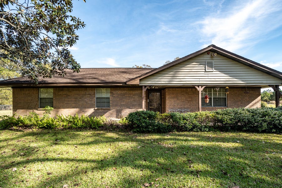 Property photo for 10488 Fostoria Road, Cleveland, TX