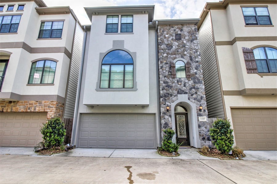 Property photo for 11207 Mattina Drive, Houston, TX