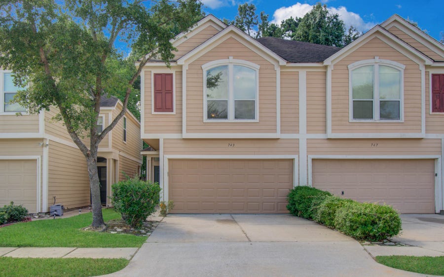 Property photo for 743 Hallsleigh Lane, Houston, TX