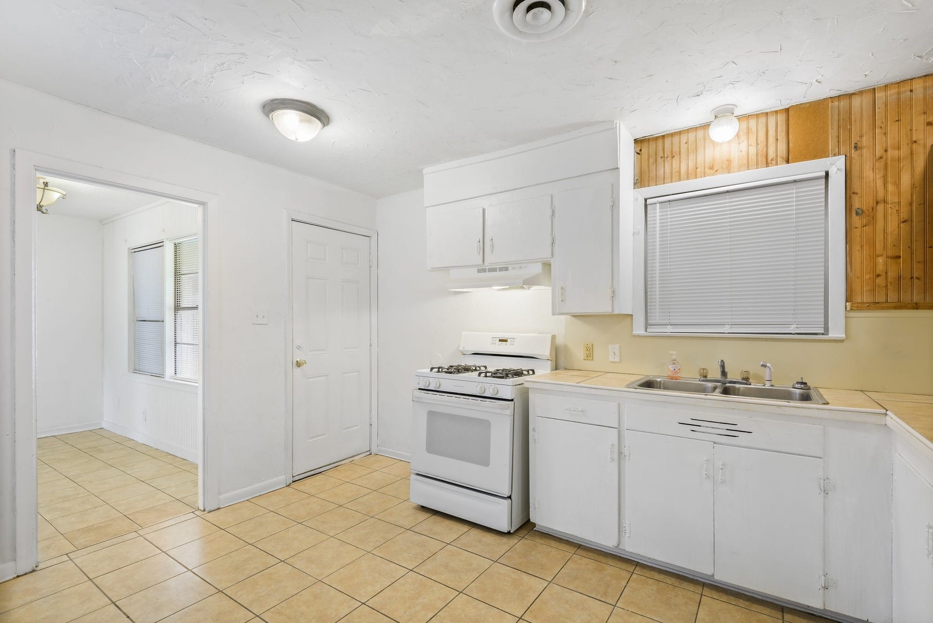 602 Roosevelt Street, La Marque, TX 77568 602 Roosevelt Street, La Marque, TX 77568