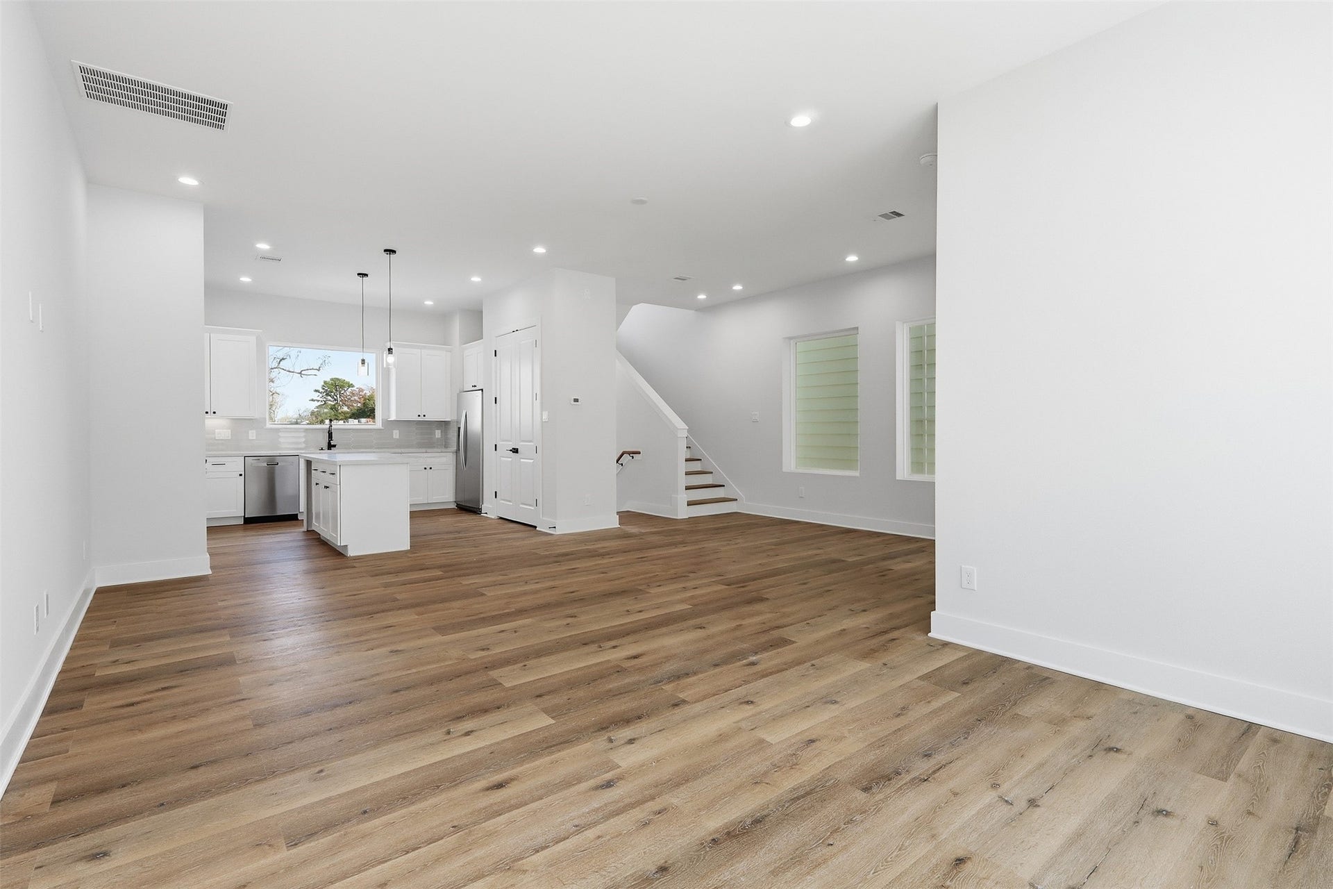 9405 Hammerly Boulevard, #B, Houston, TX 77080