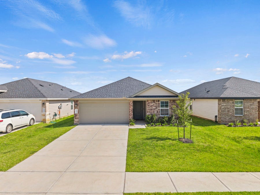 Property photo for 31234 Yatesbury Lane, Fulshear, TX