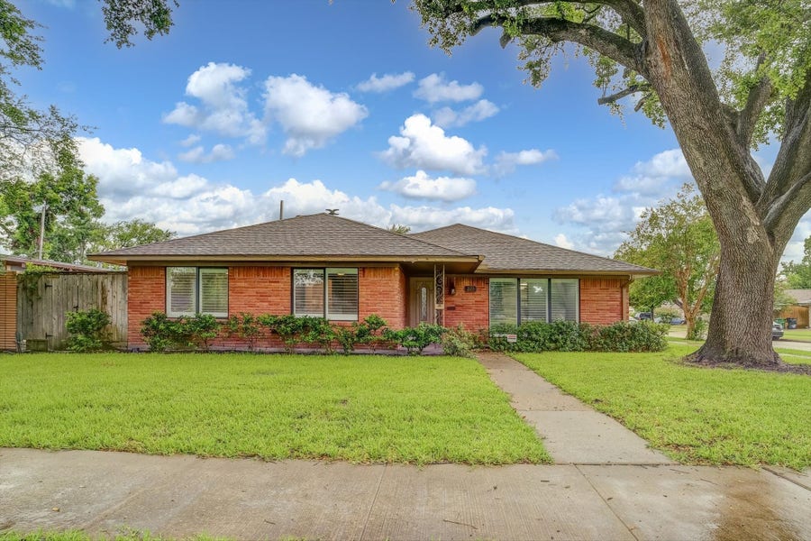 Property photo for 2123 Ridgecrest Drive, Houston, TX
