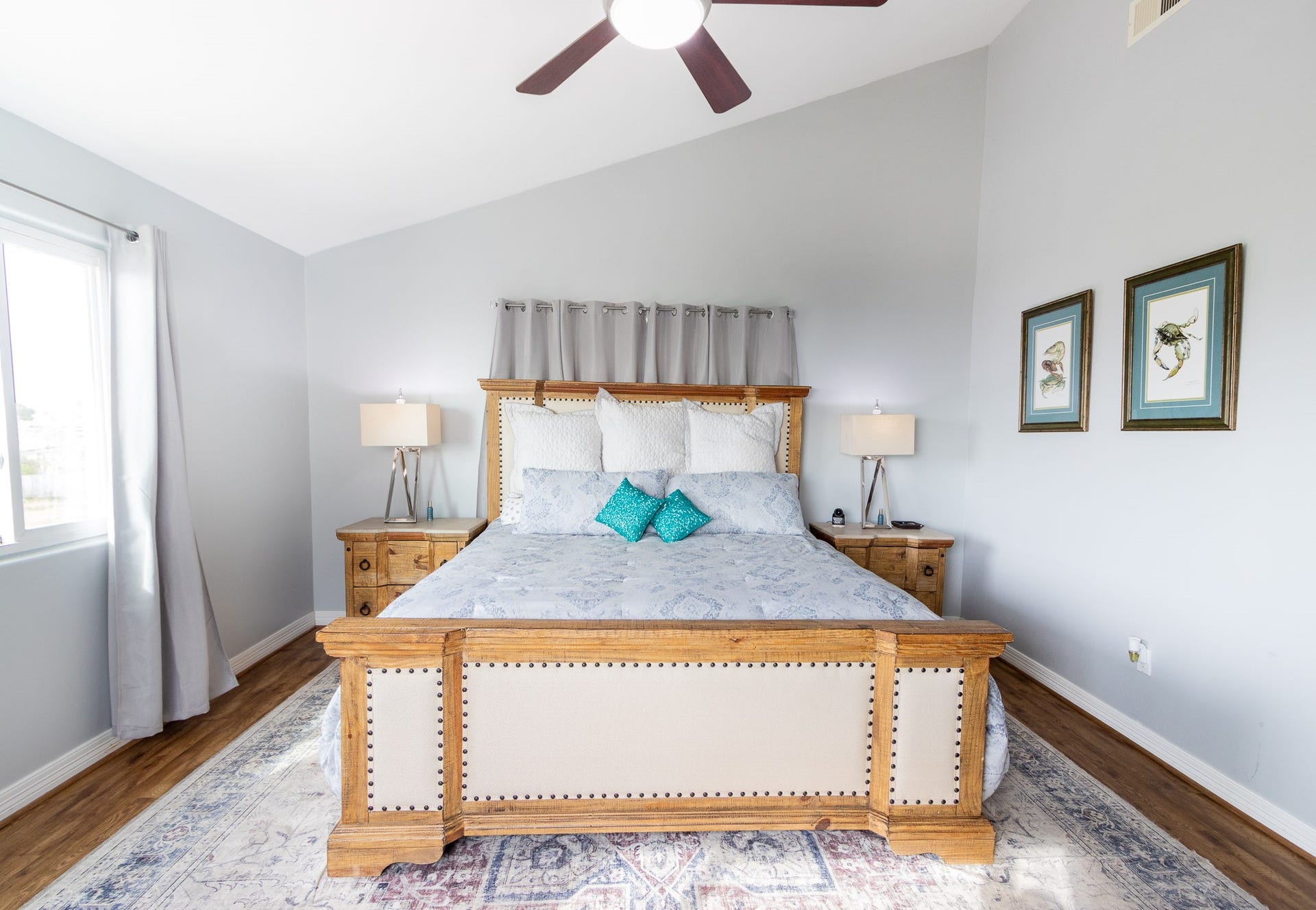 2414 Avenue P, San Leon, TX 77539 Primary bedroom with ensuite and walk in closet.