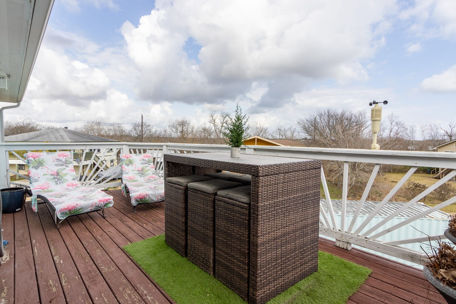 2414 Avenue P, San Leon, TX 77539 Back of deck Perfect for entertaining or relaxing.