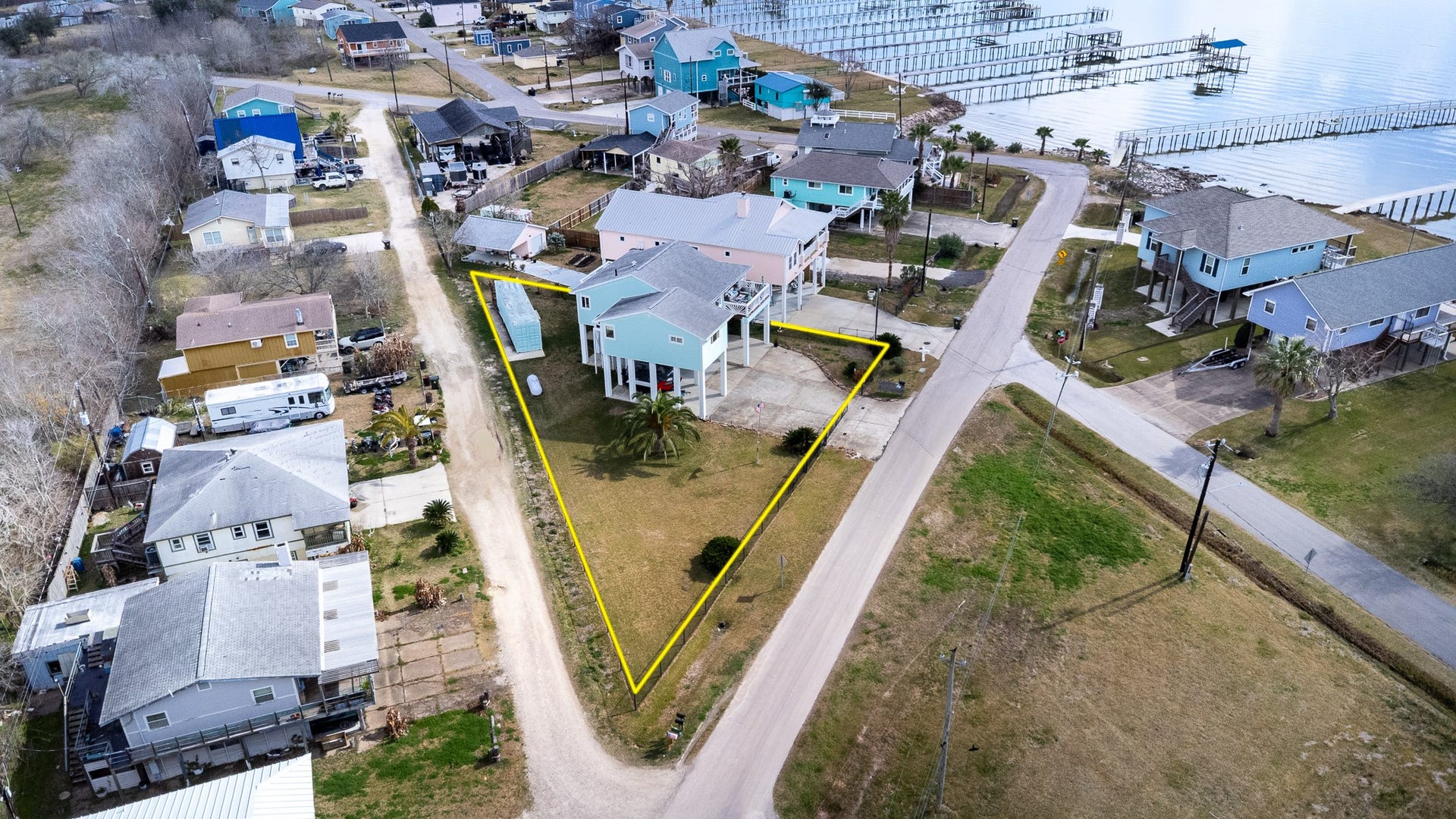 2414 Avenue P, San Leon, TX 77539 Pie shaped corner lot