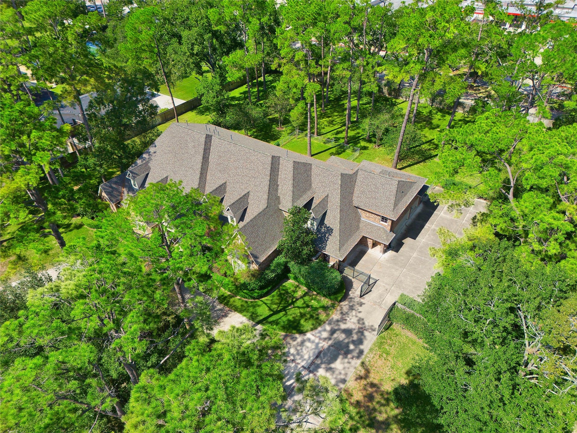 11530 N Lou Al Drive, Houston, TX 77024 11530 N Lou Al Drive, Houston, TX 77024