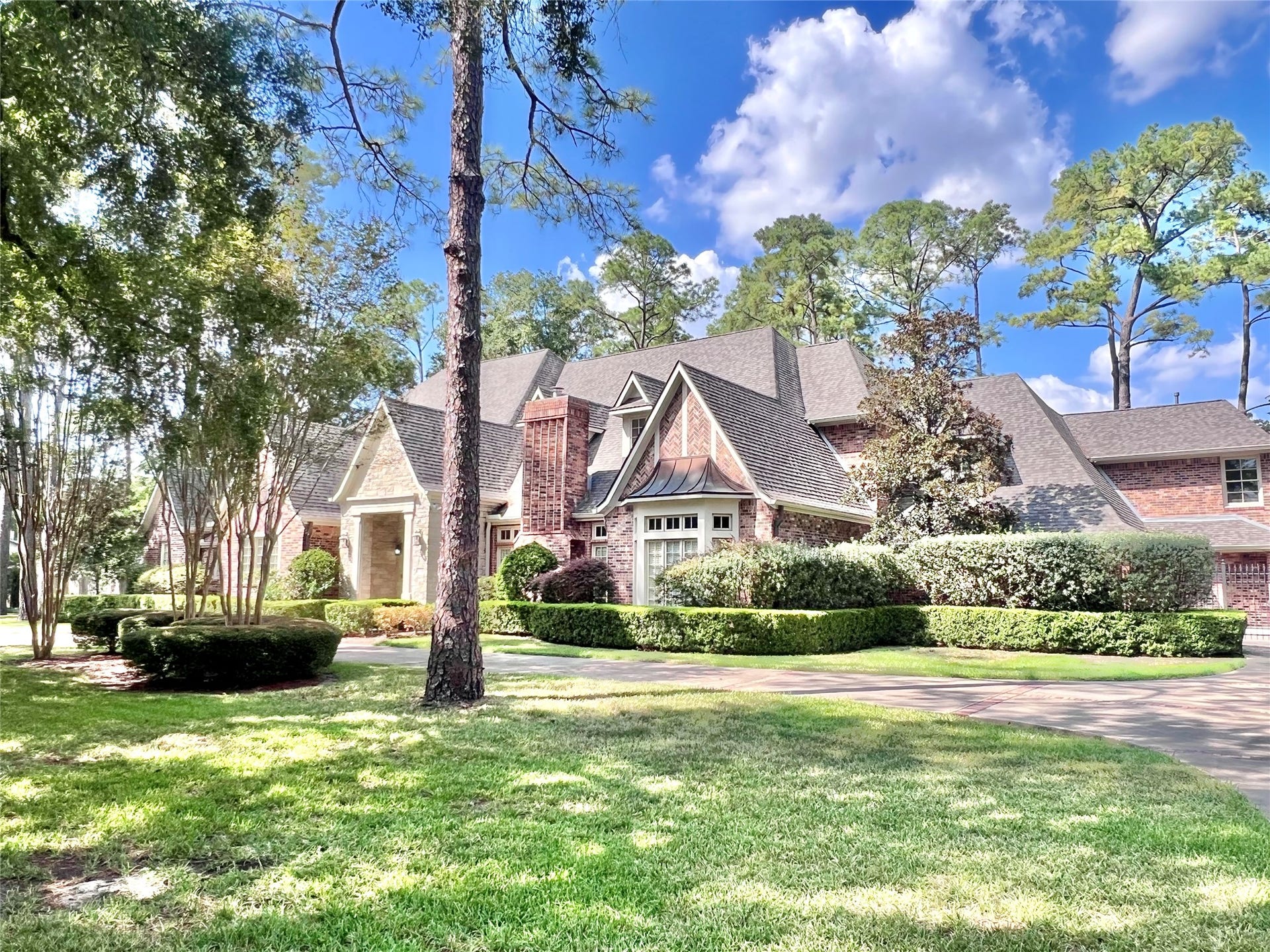 11530 N Lou Al Drive, Houston, TX 77024 11530 N Lou Al Drive, Houston, TX 77024